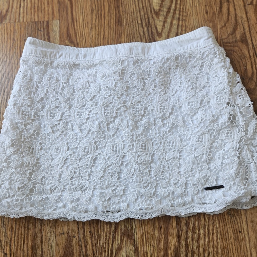 Abercrombie Fitch Mini Skirt Women M White Lace Y2K Small Crochet Stretch Boho